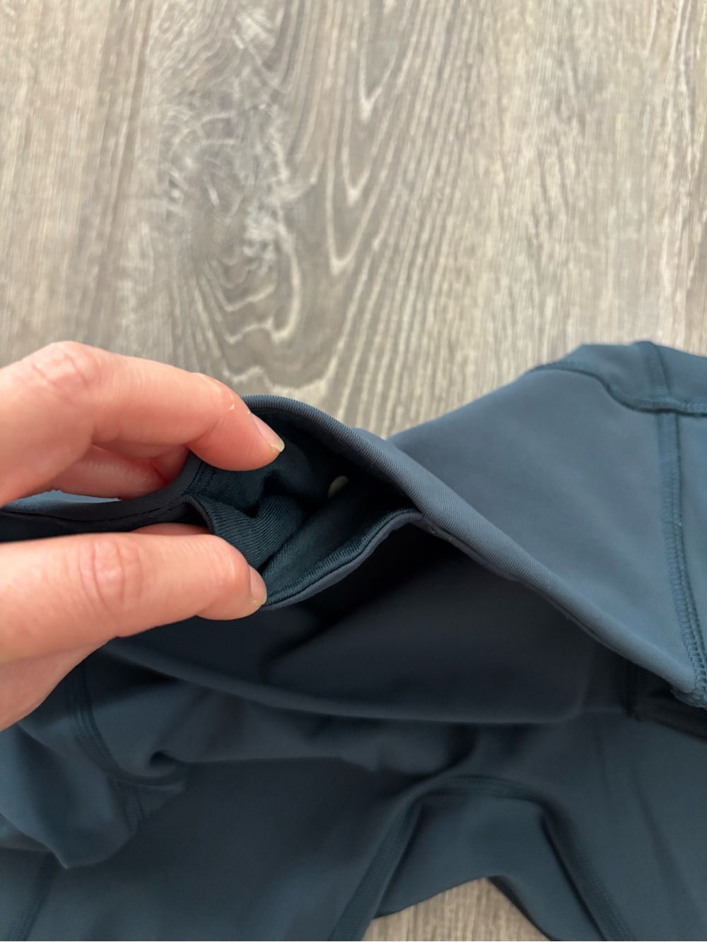 Lululemon Leggings w/pockets (6) - Picture 6 of 6